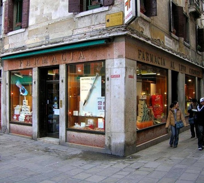 Farmacia Al Lupo Coronato