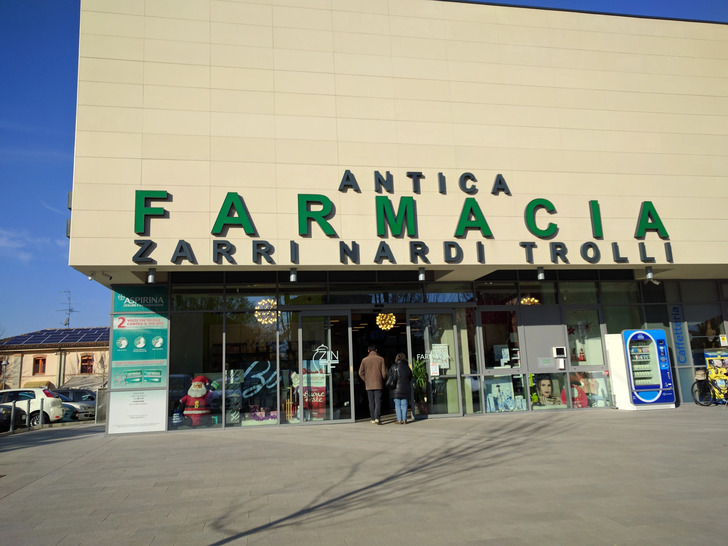 Farmacia Antica Zarri Nardi Trolli