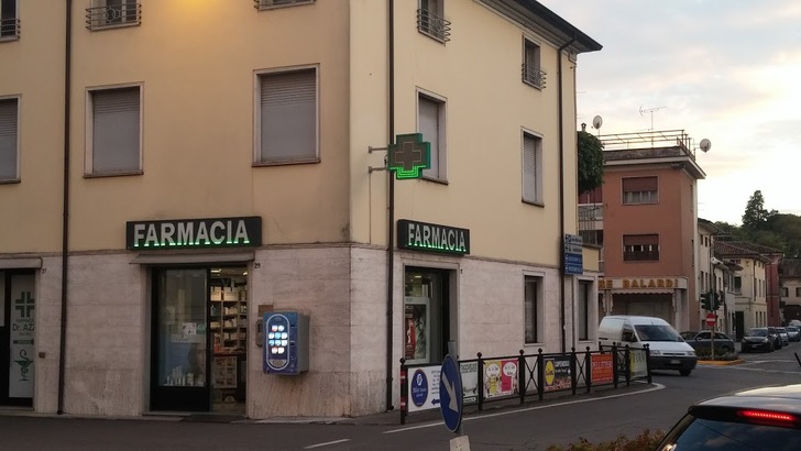 Farmacia Azzi