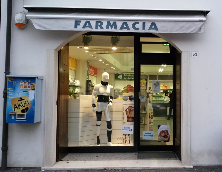 Farmacia Camanzi