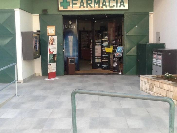 Farmacia Cava