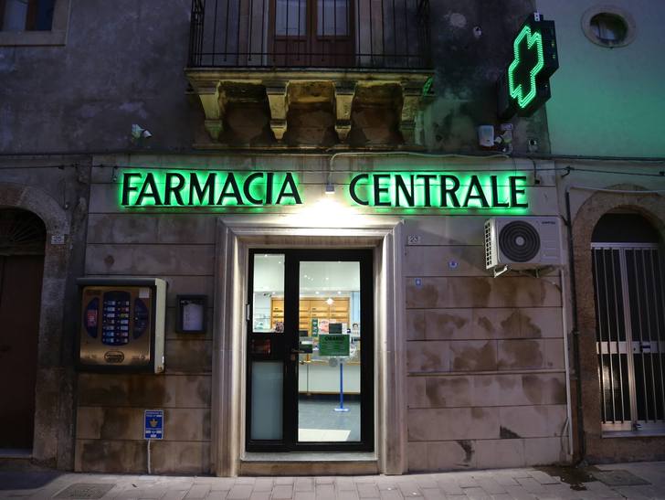 Farmacia Centrale Augusta