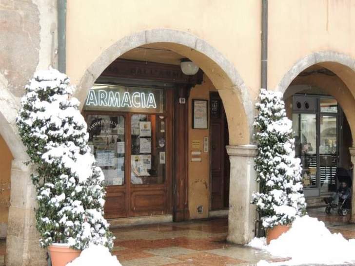 Farmacia Dall'Armi