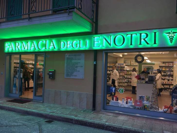 Farmacia Degli Enotri