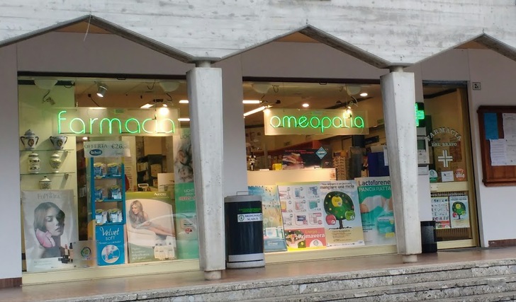 Farmacia Del Bravo