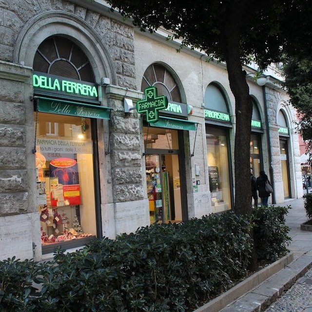 Farmacia Della Ferrera