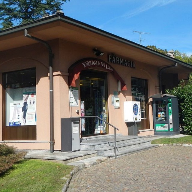 Farmacia di Lesa