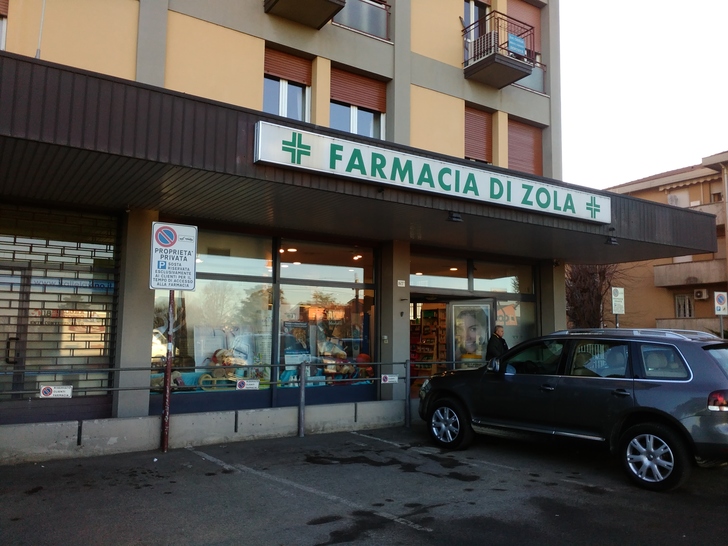 Farmacia Di Zola