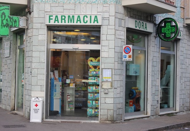 Farmacia Dora