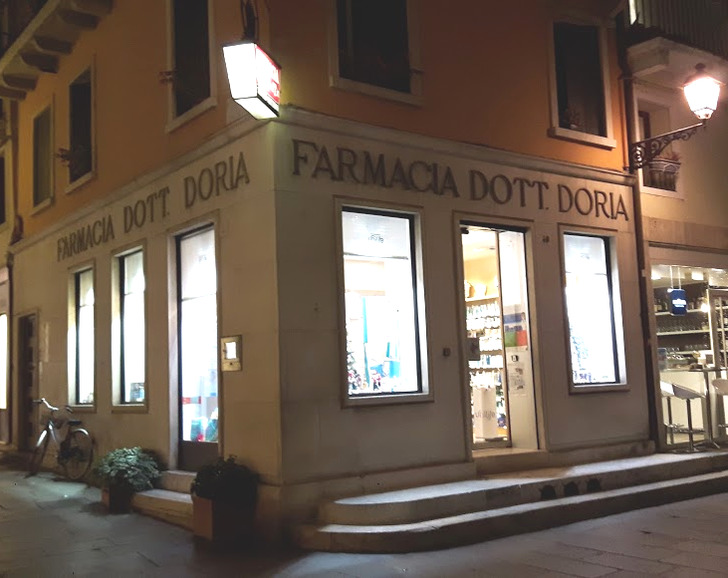 Farmacia Doria Alla Pigna D'Oro