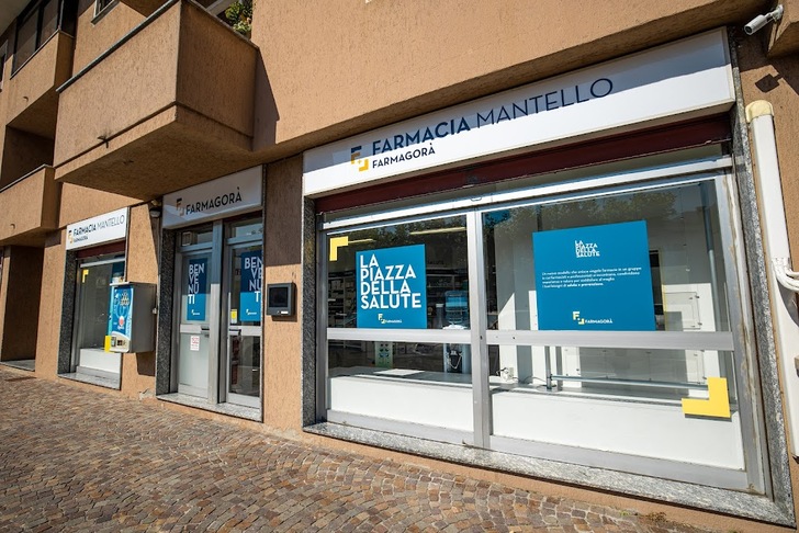 Farmacia Farmagorà Mantello