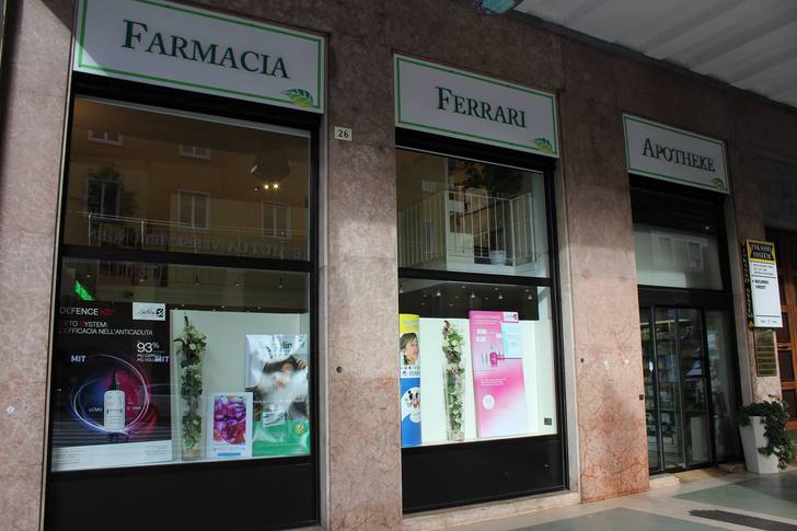 Farmacia Ferrari Apotheke