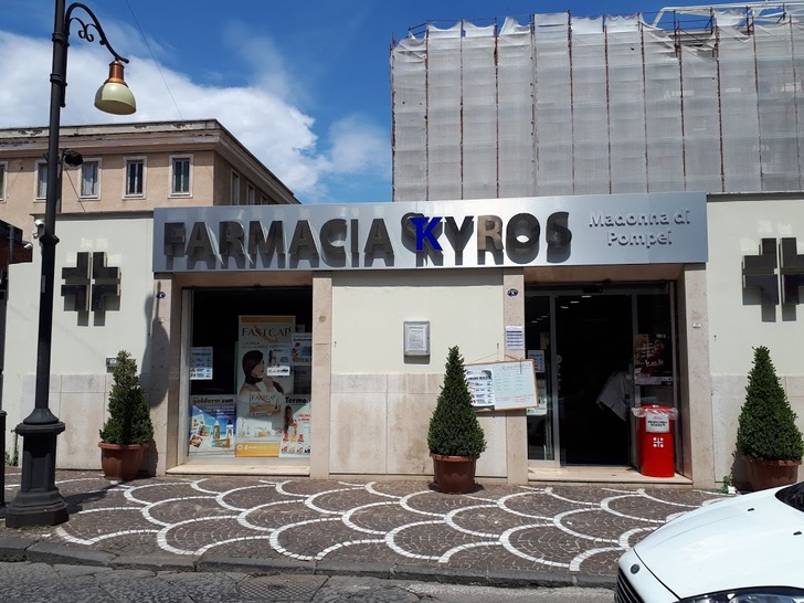 Farmacia Kyros