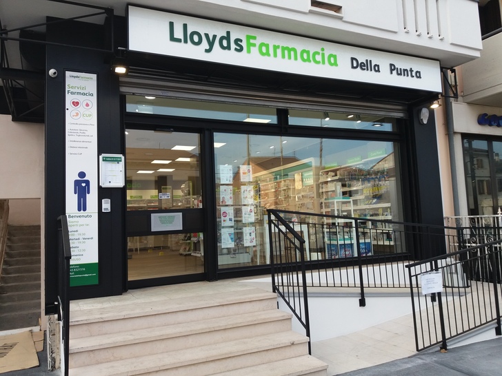 Farmacia Lloyds Della Punta