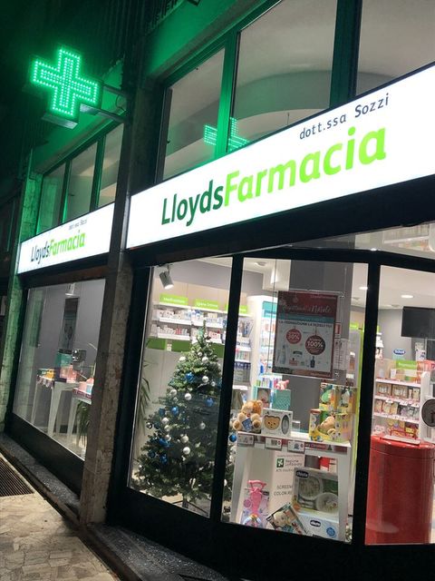 Farmacia Lloyds