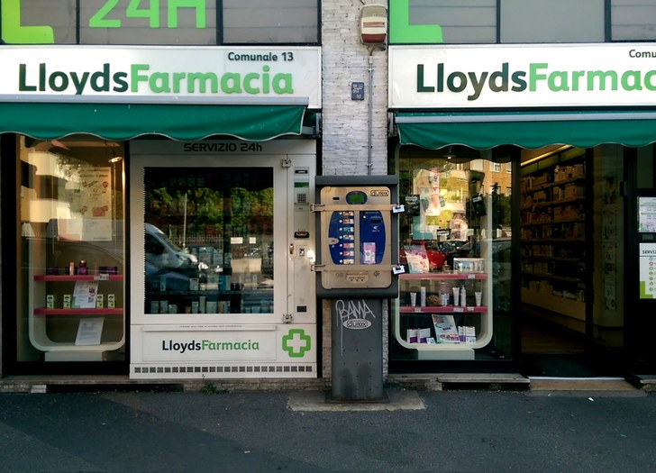 Farmacia Lloyds Milano 13