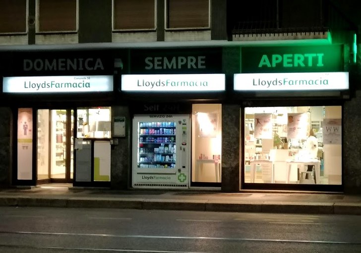 Farmacia Lloyds Milano 50