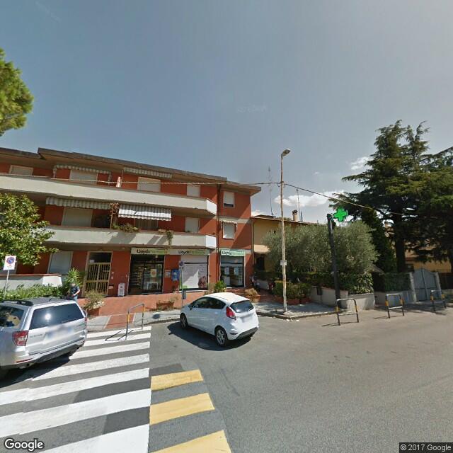 Farmacia Lloyds Prato 13