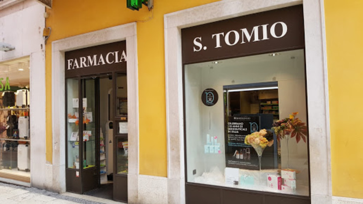 Farmacia Lloyds San Tomio