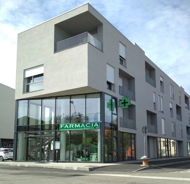 Farmacia Modena 55