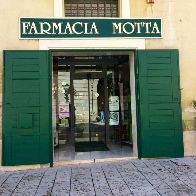 Farmacia Motta