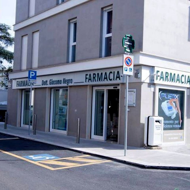 Farmacia Negro