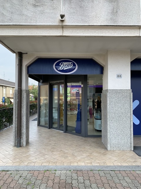 Farmacia Nuova Boots