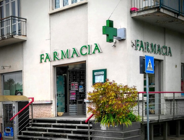 Nuova Farmacia Claretti-Pacioni