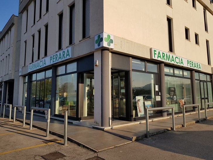 Farmacia Perara