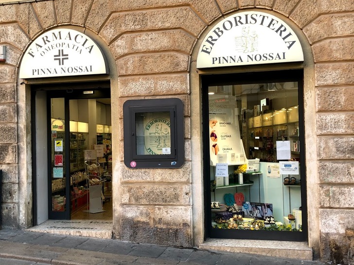 Farmacia Pinna Nossai