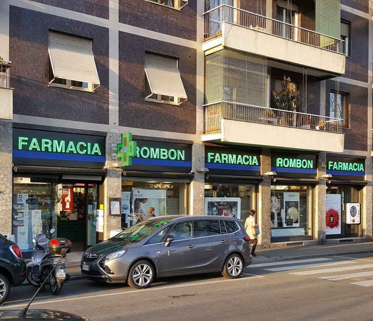 Farmacia Rombon