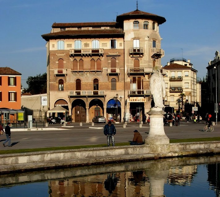 Farmacia Santa Giustina