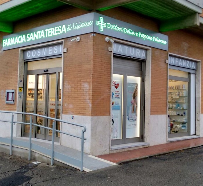 Farmacia Santa Teresa Di Lisieux