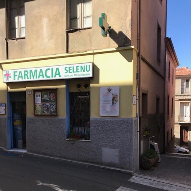 Farmacia Selenu