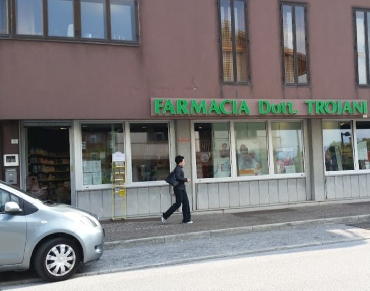 Farmacia Trojani