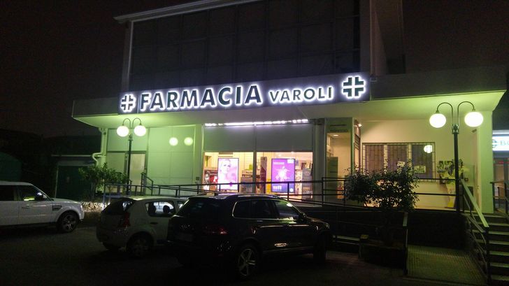 Farmacia Varoli