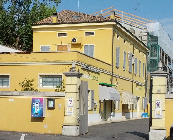 Farmacia Veronesi